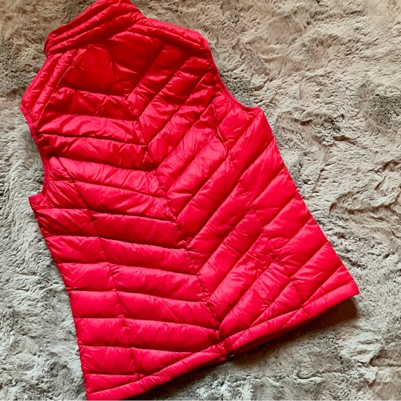 New without tags, ZeroXposure puffy vest pink and purple zip up small - Picture 3 of 5